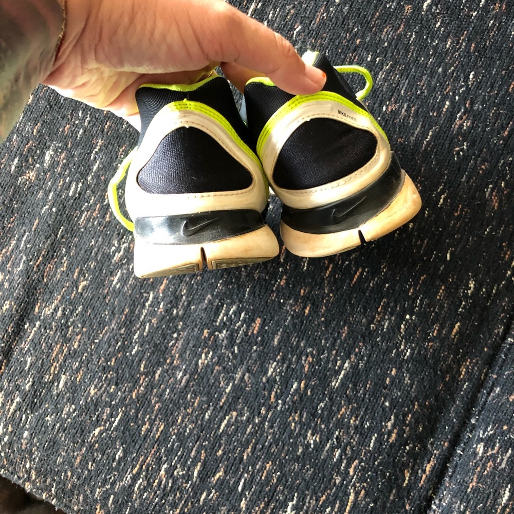 Nike - Picture 4 of 4